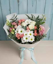 Букет цветов из:  Розы, Лизиантусы и Хризантемы в Павлищево