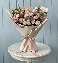 Букет цветов из:  Розы и Лизиантусы в Павлищево