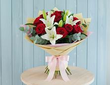 Букет цветов из:  Лилии и Розы в Павлищево