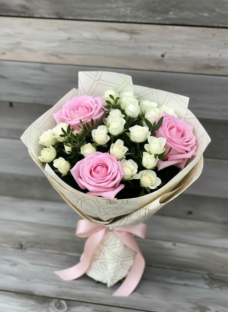 Букет цветов из: Розы в Павлищево