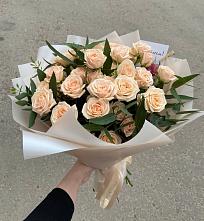 Букет Кремовые розы Латте в Павлищево