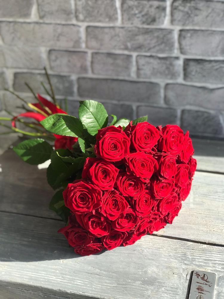 Букет Красные розы Фридом в Павлищево