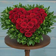 Цветочная композиция из Розы в виде сердца в Павлищево