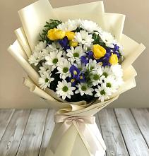 Букет цветов из:  Ирисы, Хризантемы и Розы #REPLACE_PRED# Павлищево