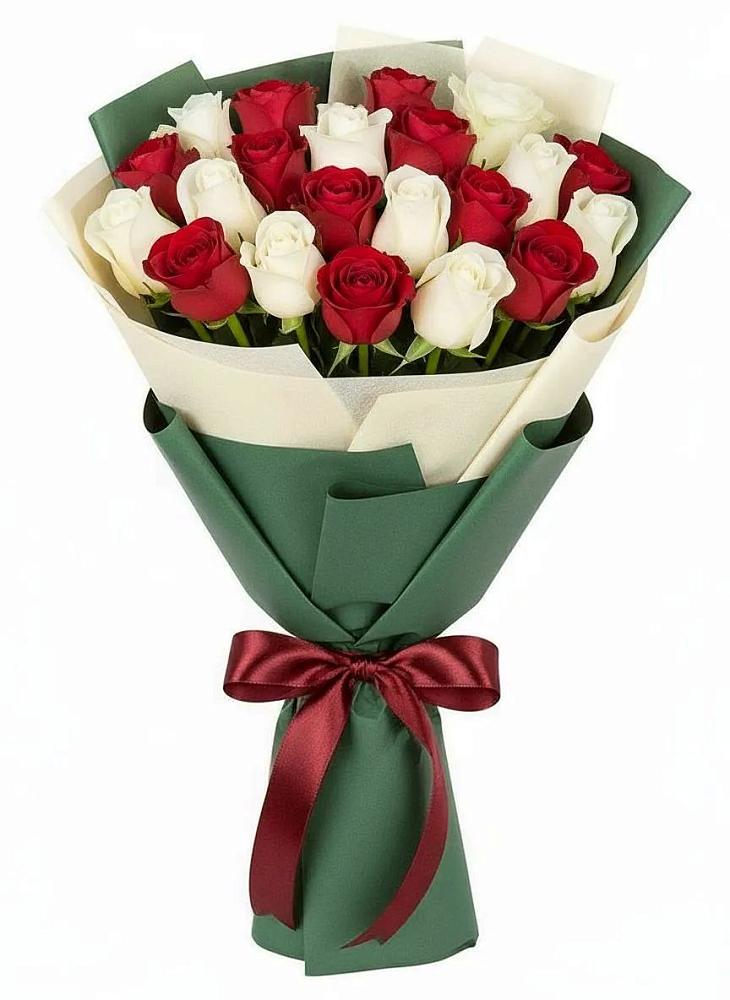 Букет Микс из красных и белых роз в Павлищево