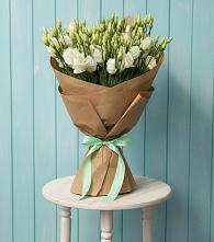 Букет цветов из:  Лизиантусы #REPLACE_PRED# Павлищево