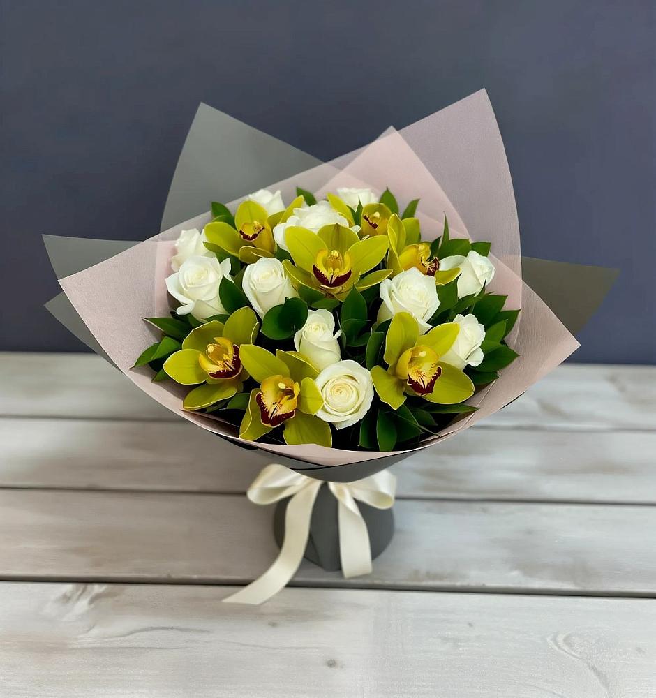 Букет цветов из: Орхидеи и Розы в Павлищево