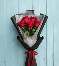 Букет цветов из:  Розы в Павлищево