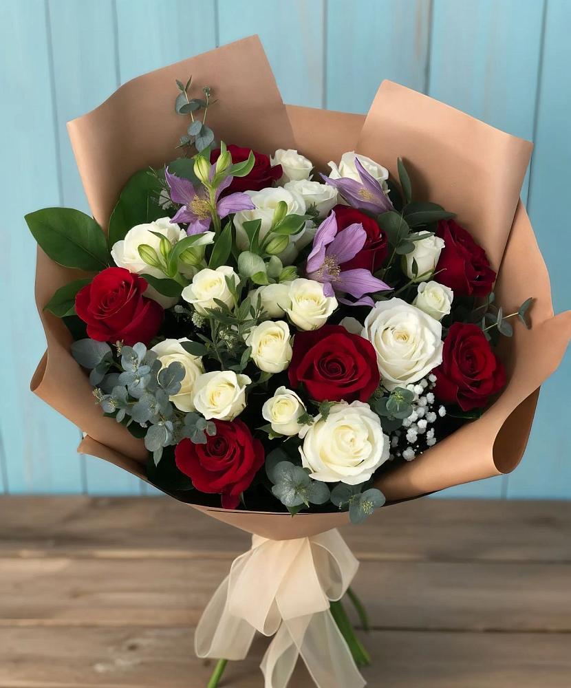 Букет цветов из: Розы и Альстромерии в Павлищево