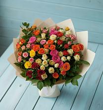 Букет Микс из разноцветных кустовых роз в Павлищево