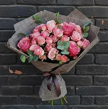Букет цветов из:  Розы в Павлищево